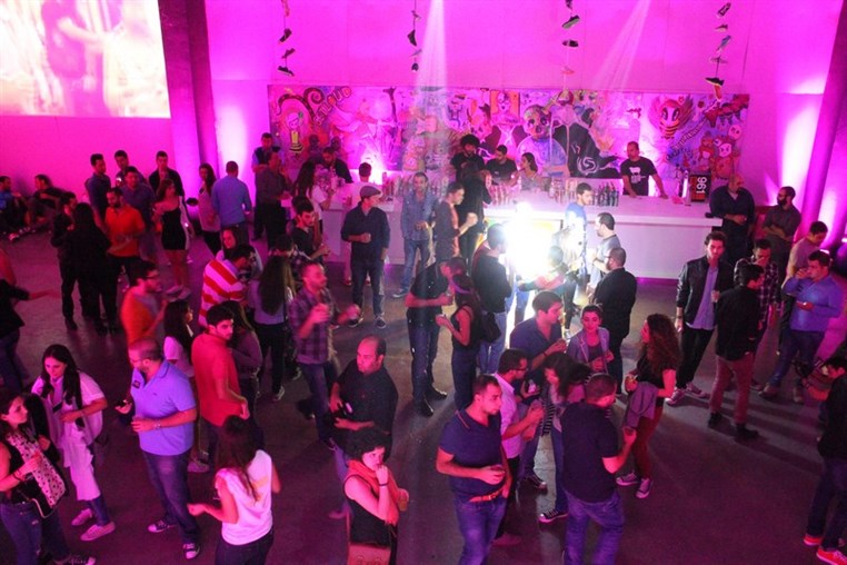 Online Collaborative Party